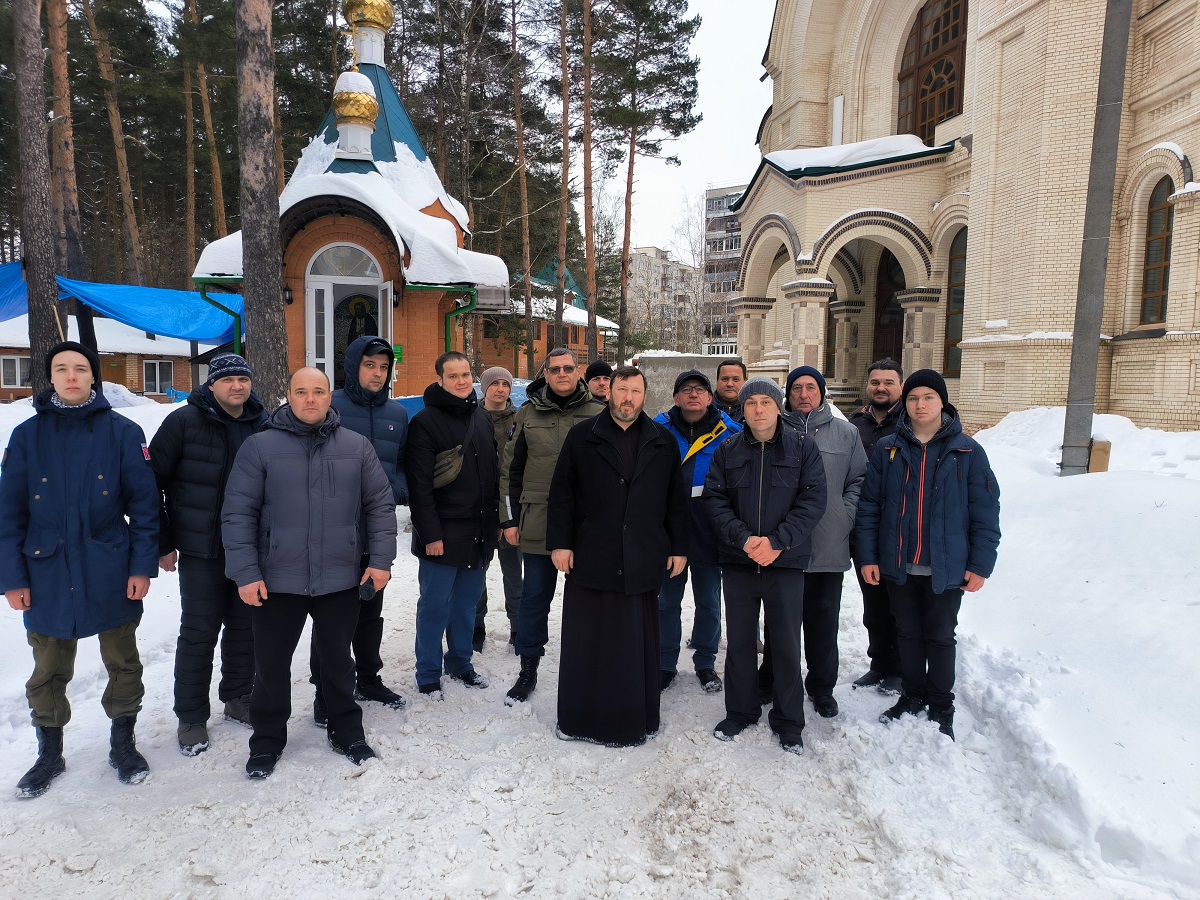 ГУМАНИТАРНАЯ ПОЕЗДКА НА ДОНБАСС | Казанский храм г. Раменское; Храм блж.  Матроны Московской в Холодово